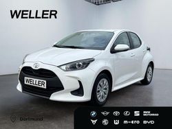 Weiss Gebraucht 2022 Toyota Yaris Comfort Kleinwagen | 14.270 € (Fairer Preis)