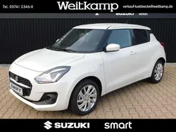 Pure white pearl Gebraucht 2023 Suzuki Swift Comfort Kleinwagen | 14.990 € (Fairer Preis)