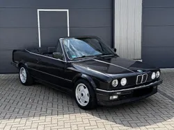 Schwarz Gebraucht 1989 BMW 320 Cabriolet Performance Cabrio | 9.990 €