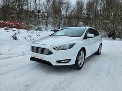 Weiß Gebraucht 2018 Ford Focus Titanium Kombi | 7.777 € (Superpreis)