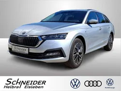 Brillantsilber (metallic) Gebraucht 2022 Skoda Octavia Clever Kombi | 23.860 € (Fairer Preis)