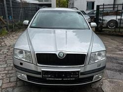 Silber Gebraucht 2005 Skoda Octavia Elegance Kombi | 2.499 € (Guter Preis)