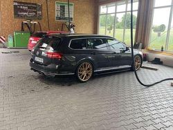 Grau Gebraucht 2017 VW Passat Highline Kombi | 19.500 € (Teuer)