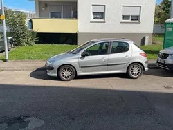 Silber Gebraucht 2005 Peugeot 206 Kleinwagen | 1.300 € (Fairer Preis)