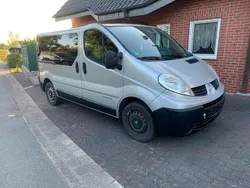 Silber Gebraucht 2009 Renault Trafic Van | 6.400 € (Etwas zu teuer)