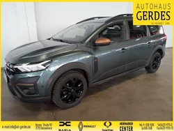 Grün Gebraucht 2024 Dacia Jogger Extreme Van / Kleinbus | 22.590 € (Etwas zu teuer)