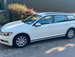 Weiß Gebraucht 2016 VW Passat Kombi | 8.200 € (Guter Preis)