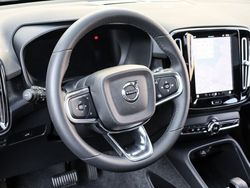 Grau Gebraucht 2024 Volvo XC40 Ultimate SUV | 52.740 €