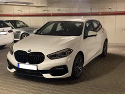 Weiß Gebraucht 2023 BMW 118 Sport Line Kleinwagen | 21.990 € (Guter Preis)
