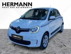 Pyrénéesweiß (weiß) Gebraucht 2021 Renault Twingo LIMITED Kleinwagen | 12.497 € (Etwas zu teuer)