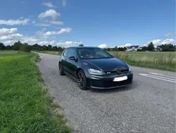 Schwarz Gebraucht 2016 VW Golf VII Sportline Limousine | 13.400 € (Fairer Preis)