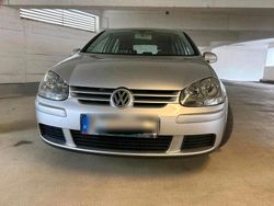 Silber Gebraucht 2004 VW Golf V Kleinwagen | 3.000 € (Fairer Preis)