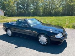 Schwarz Gebraucht 1993 Mercedes SL300 Cabrio | 12.500 €