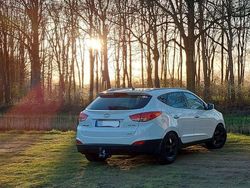 Weiß Gebraucht 2012 Hyundai ix35 Style SUV | 8.900 € (Etwas zu teuer)