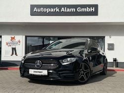 Schwarz Gebraucht 2019 Mercedes A180 AMG line Limousine | 21.999 € (Guter Preis)