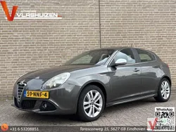 Grau Gebraucht 2010 Alfa Romeo Giulietta Distinctive Kleinwagen | 3.850 € (Etwas zu teuer)