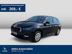 Schwarzmagic perleffekt met. Gebraucht 2024 Skoda Fabia Selection Limousine | 21.430 € (Fairer Preis)