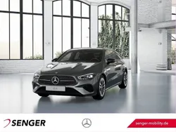 Grau Gebraucht 2025 Mercedes CLA200 Shooting Brake Progressive Kombi | 39.790 € (Teuer)
