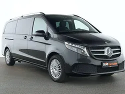 Schwarz Gebraucht 2024 Mercedes V300 Van / Kleinbus | 56.950 €