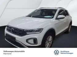 Pure white Gebraucht 2024 VW T-Roc Life SUV | 21.890 € (Guter Preis)