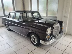 Braun Gebraucht 1967 Mercedes 230 Limousine | 13.980 €