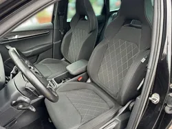 Schwarz Gebraucht 2020 Skoda Karoq SportLine SUV | 28.880 € (Fairer Preis)