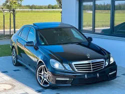 Schwarz Gebraucht 2010 Mercedes E63 AMG Limousine | 17.499 €