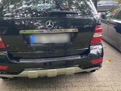 Schwarz Gebraucht 2008 Mercedes ML320 SUV | 9.200 € (Fairer Preis)
