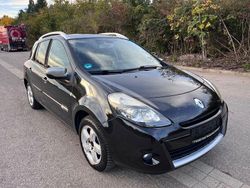 Schwarz Gebraucht 2012 Renault Clio IV Dynamique Limousine | 2.000 € (Etwas zu teuer)