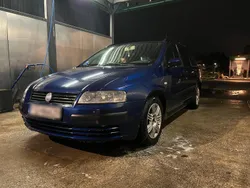 Blau Gebraucht 2004 Fiat Stilo Kombi | 1.500 €