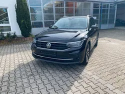 Schwarz Gebraucht 2024 VW Tiguan Move SUV | 28.900 € (Guter Preis)