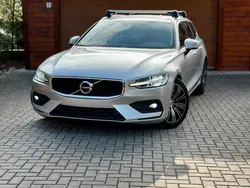 Silber Gebraucht 2021 Volvo V60 Momentum Kombi | 16.800 € (Superpreis)