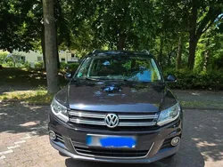 Schwarz Gebraucht 2013 VW Tiguan SUV | 8.000 € (Guter Preis)