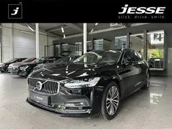 Black solid Gebraucht 2021 Volvo V90 Momentum Kombi | 35.990 € (Guter Preis)