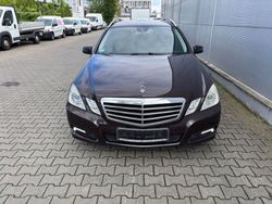 Braun Gebraucht 2010 Mercedes E350 Avantgarde Limousine | 7.399 € (Superpreis)