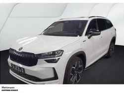 Weiß Gebraucht 2025 Skoda Kodiaq SportLine SUV | 49.990 € (Fairer Preis)