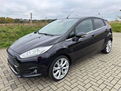 Schwarz Gebraucht 2015 Ford Fiesta Titanium Kleinwagen | 4.999 € (Fairer Preis)