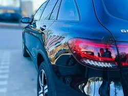 Mercedes GLC300e