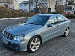 Blau Gebraucht 2005 Mercedes C180 Classic Limousine | 3.800 € (Fairer Preis)