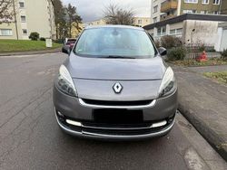 Grau Gebraucht 2013 Renault Grand Scénic III Bose Edition Van / Kleinbus | 4.300 € (Fairer Preis)
