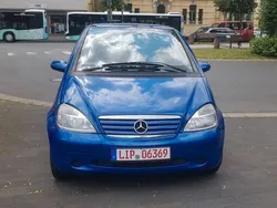 Blau Gebraucht 2000 Mercedes A170 Limousine | 1.850 € (Teuer)