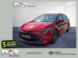 Emotional red 2 Gebraucht 2021 Toyota Corolla Team Kombi | 22.490 € (Fairer Preis)