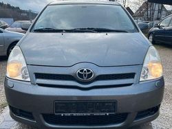 Grau Gebraucht 2006 Toyota Corolla Verso Edition Van / Kleinbus | 3.350 € (Fairer Preis)
