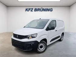 Weiß Gebraucht 2022 Peugeot Partner Premium Van / Kleinbus | 17.980 € (Fairer Preis)