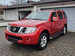 Rot Gebraucht 2012 Nissan Pathfinder SE SUV | 10.500 € (Guter Preis)