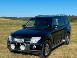 Schwarz Gebraucht 2009 Mitsubishi Pajero SUV | 19.900 € (Teuer)