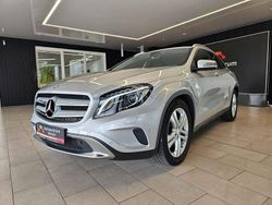 Silber Gebraucht 2016 Mercedes GLA200 Urban SUV | 19.490 € (Fairer Preis)