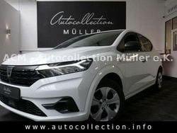 Weiss Gebraucht 2022 Dacia Sandero Essentiel Limousine | 10.497 € (Superpreis)