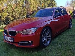 Rot Gebraucht 2011 BMW 328 Sport Line Kleinwagen | 8.700 €