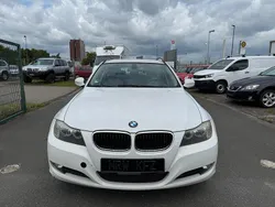 Weiß Gebraucht 2009 BMW 318 Comfort Edition Kombi | 1.999 € (Guter Preis)